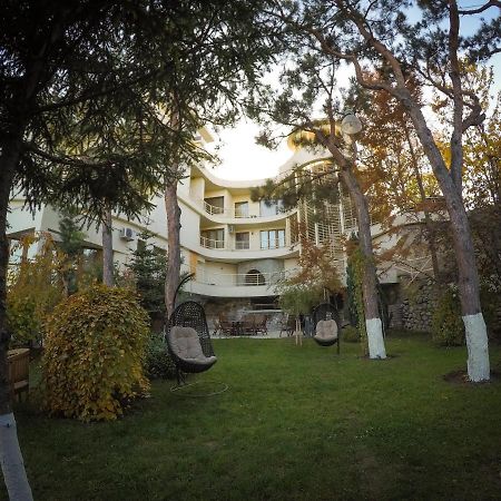 Hotel Beaumonde Garden Tbilisi Exteriör bild