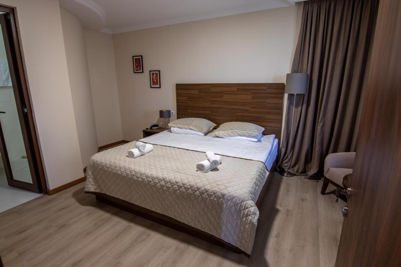Hotel Beaumonde Garden Tbilisi Exteriör bild
